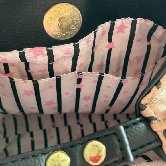 NWOT Betsey Johnson Bucket Bag.  Fur handle and crossbody strap included. - Picture 2 of 4